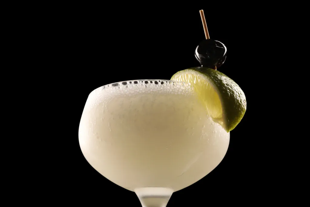 Daiquiri No.1 frozen (Difford's 16:6:6:1 formula)