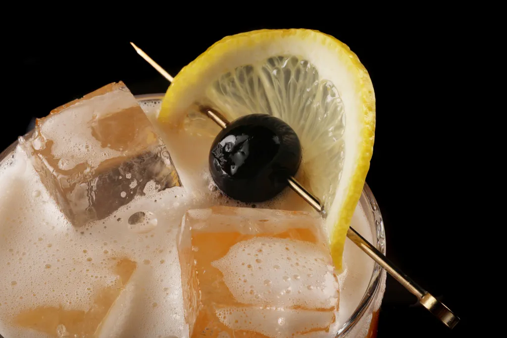 Whiskey Sour (Difford's recipe)